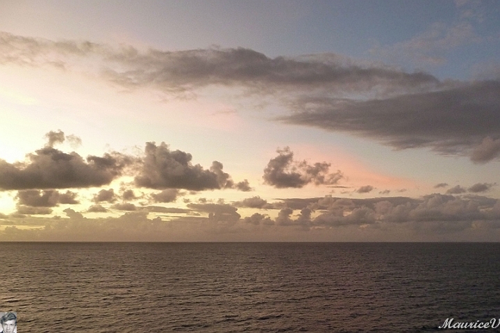 AP1010516.jpg