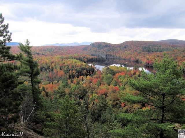 20091002-LacLarouche-560.jpg