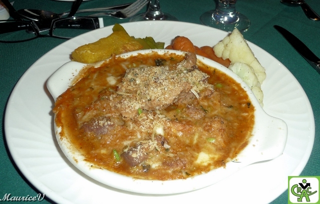 201011-Y2189R.jpg - Une coquille St-Jacques bien garnie