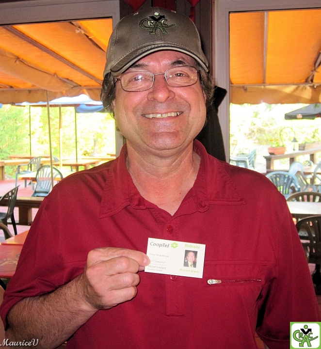 Richard_777.jpg - Richard est officiellement étiqueté, retraité des CRAC,  casquette et carte d'identité