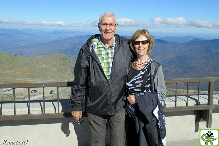Gérald_Lucie-Washington.jpg - Lucie et Gérald en expédition au sommet du Mont Washington, automne 2013