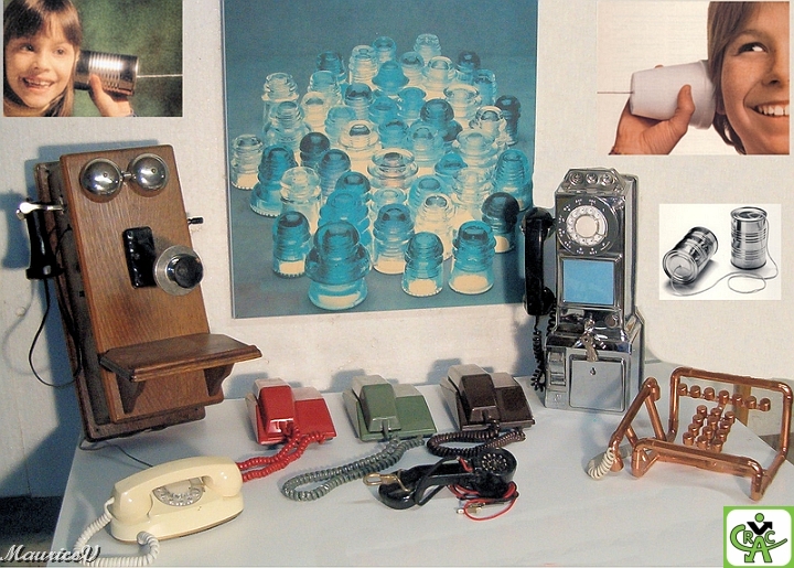 200002-Collection-Telephones-RT.jpg - Le musée personnel d'un retraité.  Une richesse cachée dans un sous-sol