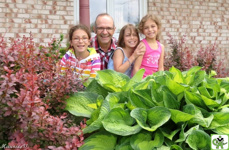20170625-3Petites-1054.jpg - Maurice avec Ariane, Sara & Alice (Enfants de Sébastien)